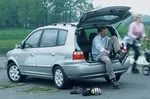 Kia Carens II 2.0 CRDi 140 KM — zdjęcie 4