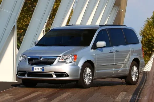 Lancia Voyager 2.8 Multijet 163 KM 2013