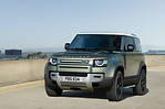 Land Rover Defender IV 90 2.0i4D 200 KM