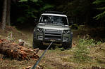 Land Rover Defender IV 90 2.0i4D 200 KM