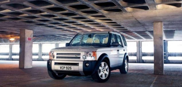 Land Rover Discovery III 4.4 V8 300 KM