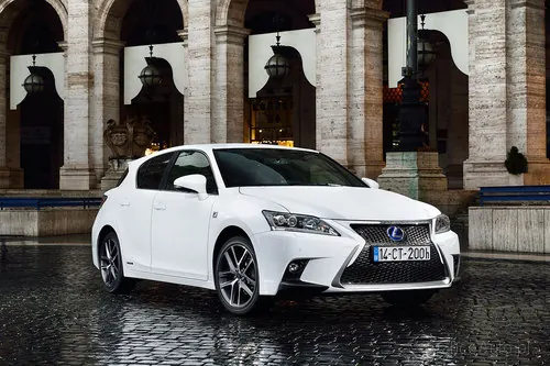 Lexus CT 1.8 VVT-i 136 KM 2020