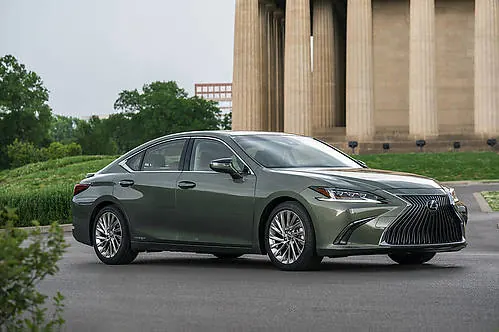 Lexus ES 300h 218 KM 2018