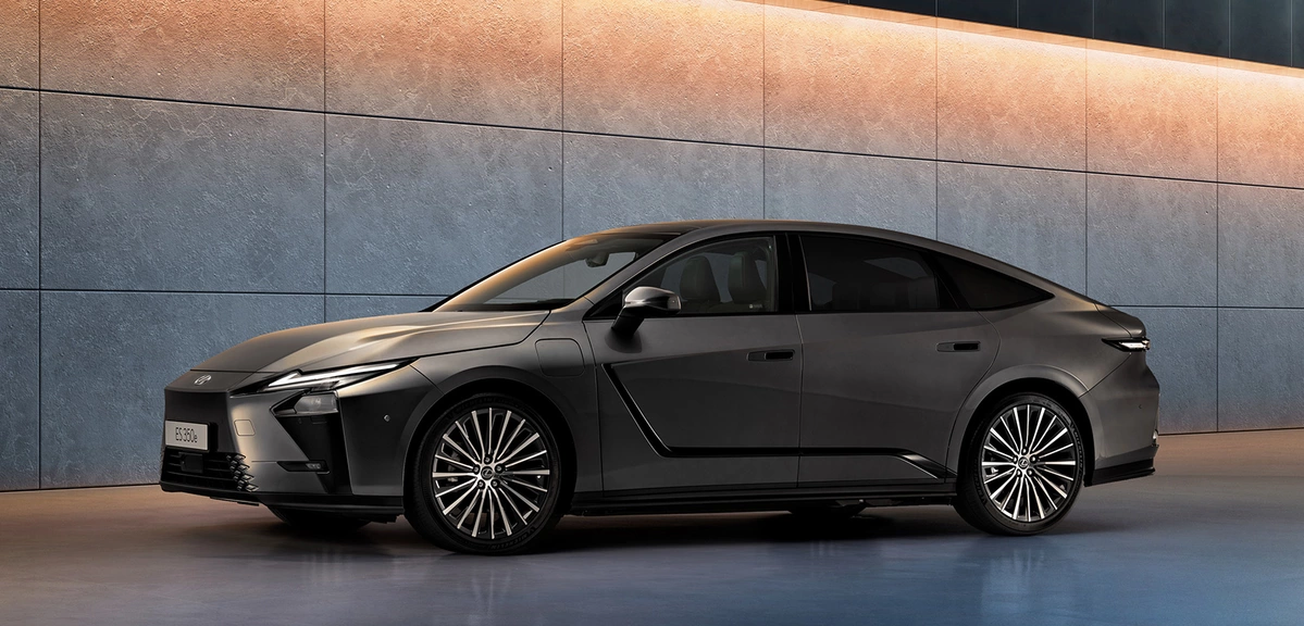 Lexus ES VIII 350e 224 KM