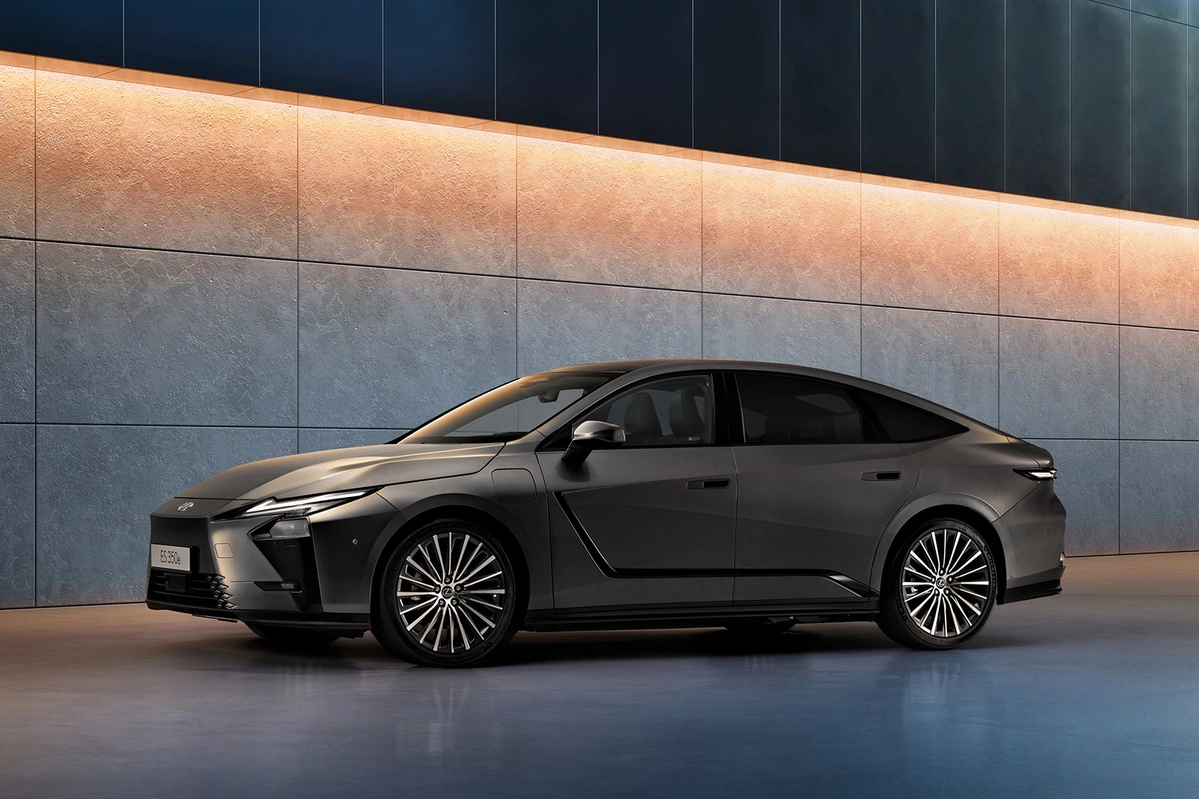 Lexus ES VIII 350e 224 KM