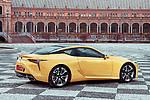 Lexus LC 500h 359 KM