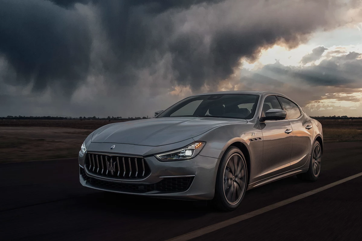 Maserati Ghibli GT L4 330 KM