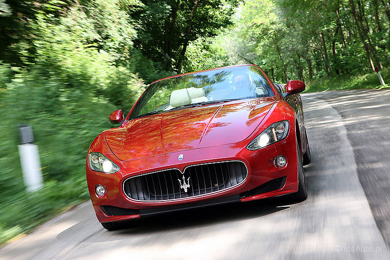 Maserati GranCabrio V8 450 KM