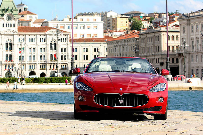 Maserati GranCabrio V8 450 KM