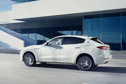 Maserati Levante S 430 KM 2017