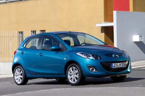 Mazda 2 1.5 103 KM 2010