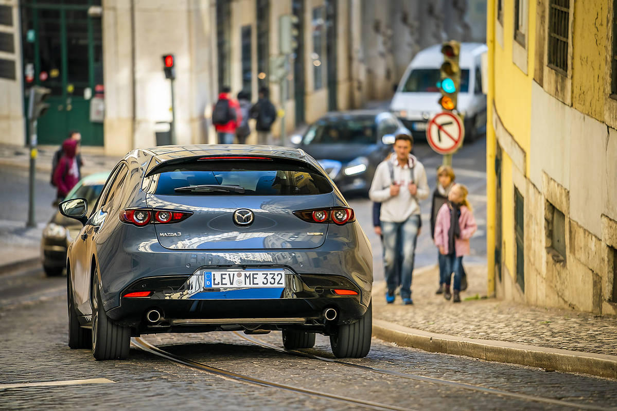 Mazda 3 IV 2.0 Skyactiv-G 180 KM