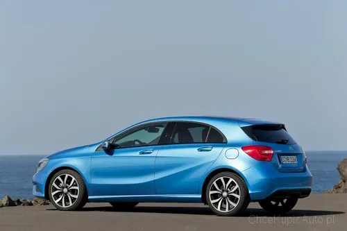 Mercedes - Benz A-klasa 180 122 KM 2013