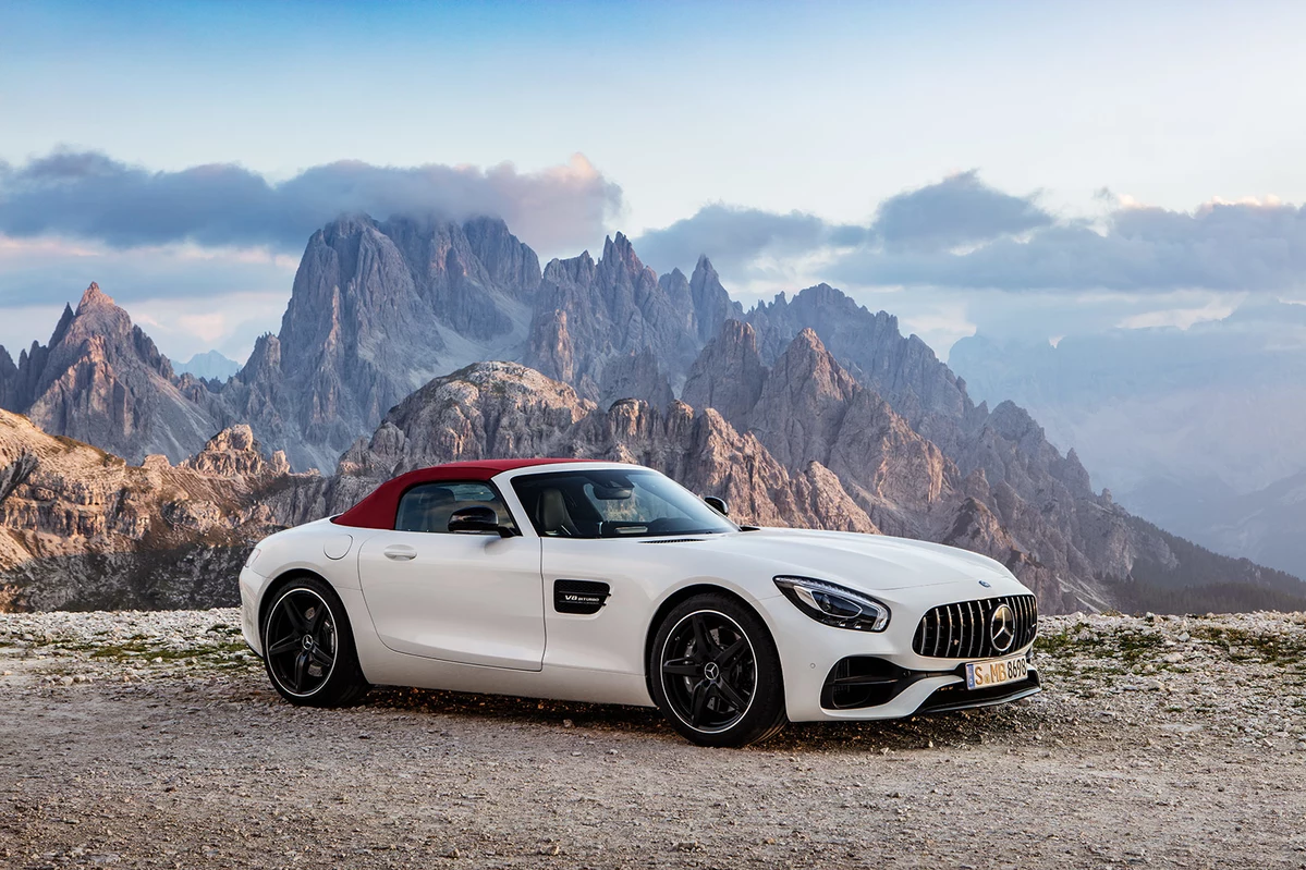 Mercedes-AMG GT  4.0 V8 462 KM 2018