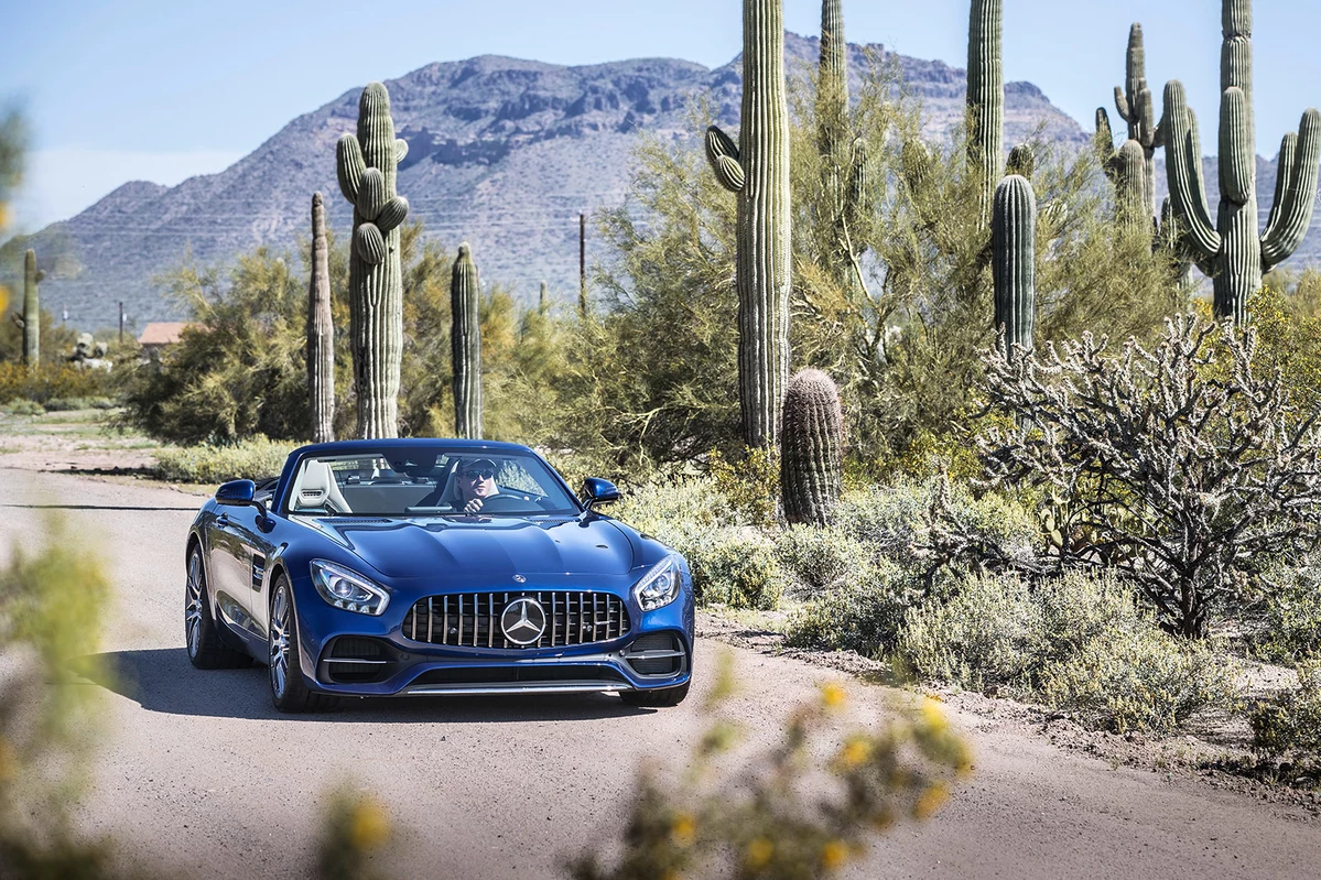 Mercedes-AMG GT  4.0 V8 462 KM 2018