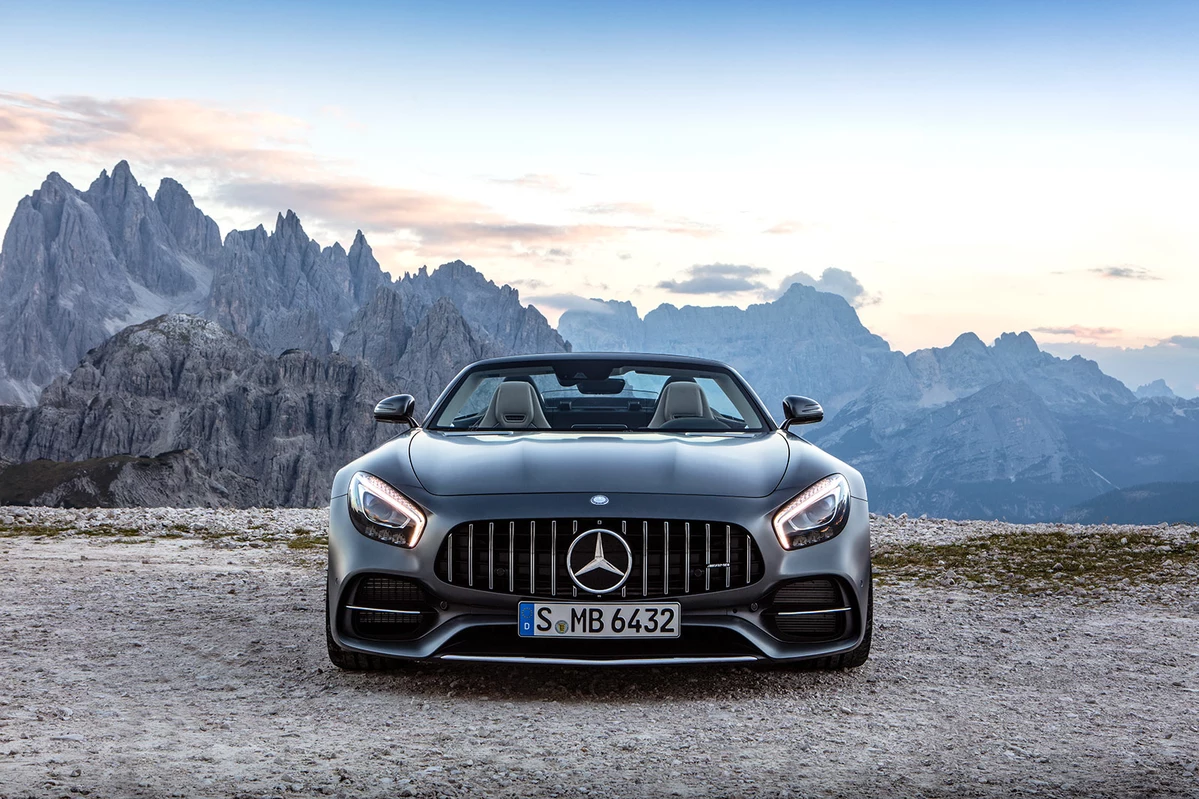 Mercedes-AMG GT C 4.0 V8 557 KM 2018