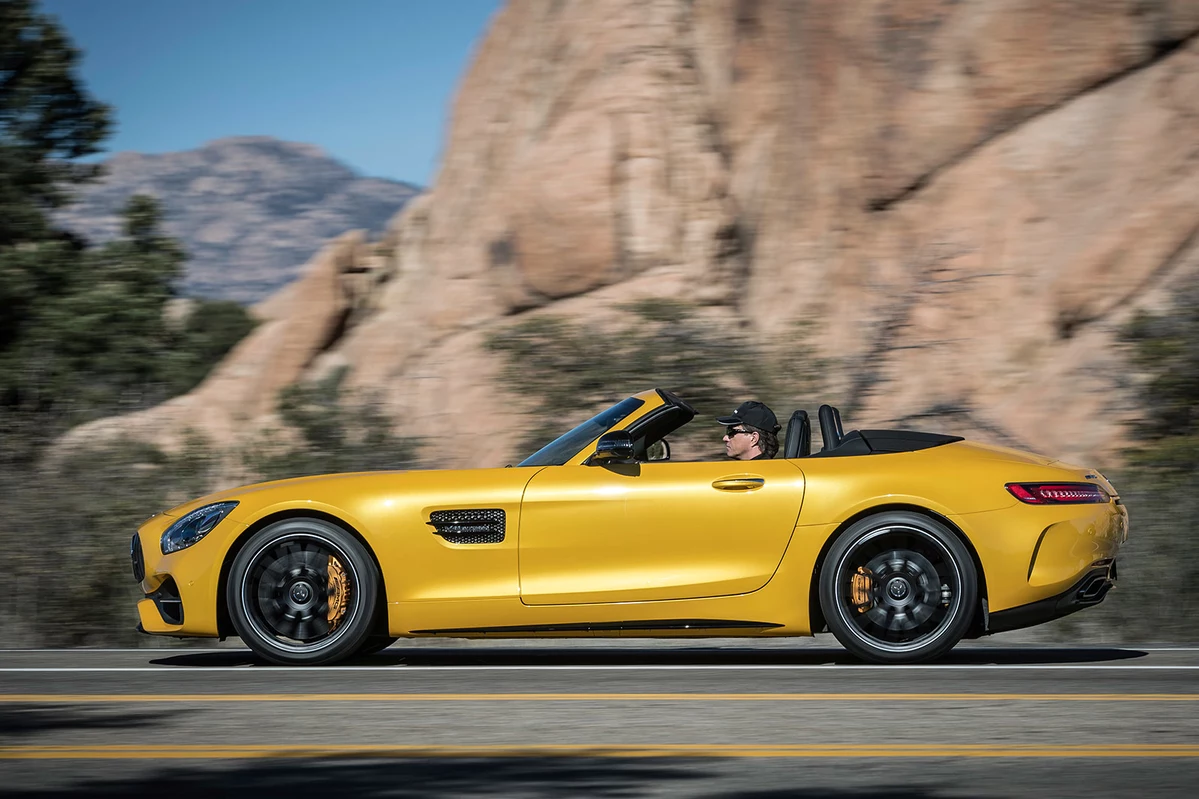 Mercedes-AMG GT C 4.0 V8 557 KM 2019