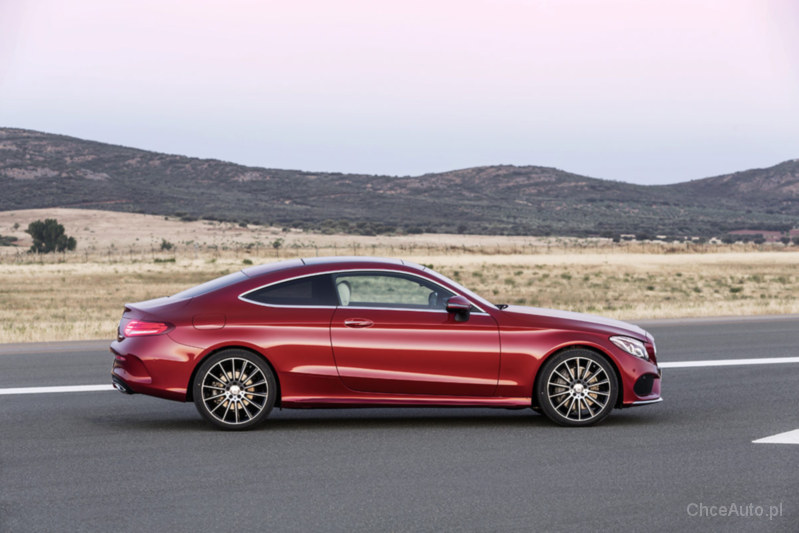 Mercedes - Benz C-klasa C205 43 AMG 367 KM