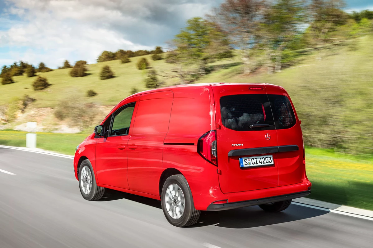 Mercedes - Benz Citan II Furgon Standard 110 CDI 95 KM