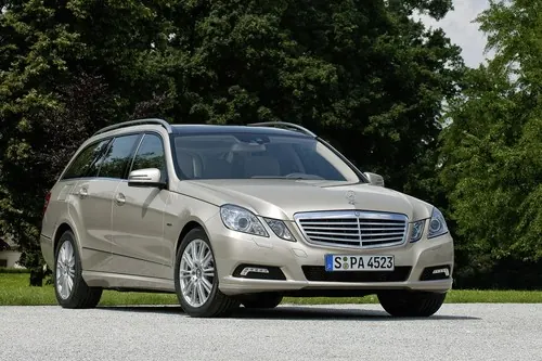 Mercedes - Benz E-klasa 200 CGI 184 KM 2012