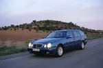 Mercedes - Benz E-klasa S210 320 CDI 197 KM — zdjęcie 5
