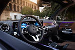 Mercedes - Benz GLB X247 180 136 KM