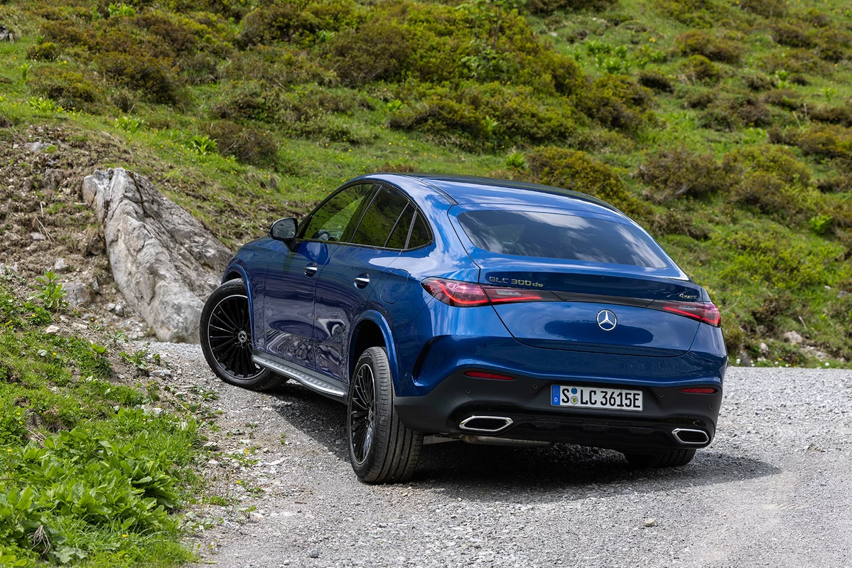 Mercedes - Benz GLC C254 300d 269 KM