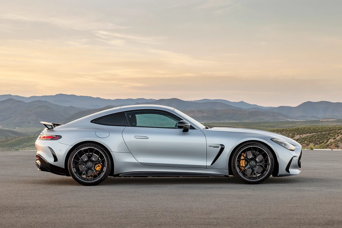 Mercedes-AMG GT C192 63 AMG 585 KM 2024