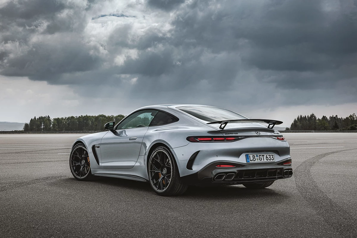 Mercedes-AMG GT C192 63 AMG 585 KM 2024