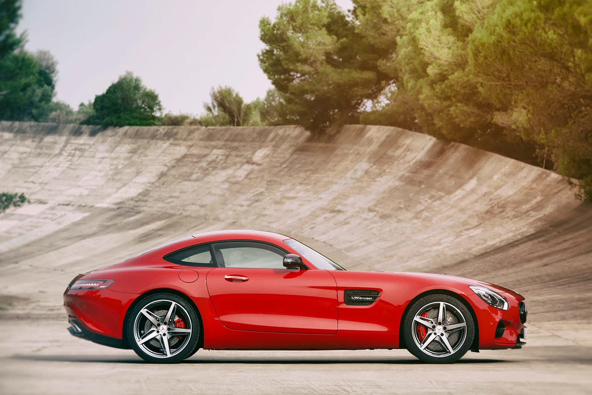 Mercedes-AMG GT  4.0 V8 462 KM 2015