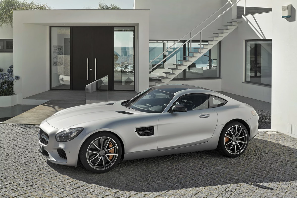 Mercedes-AMG GT  4.0 V8 462 KM 2017