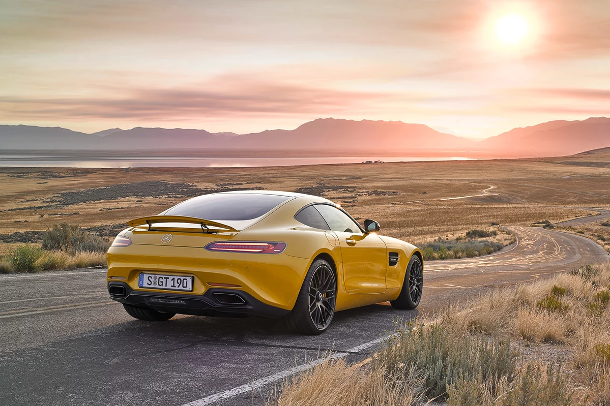 Mercedes-AMG GT  4.0 V8 462 KM 2017