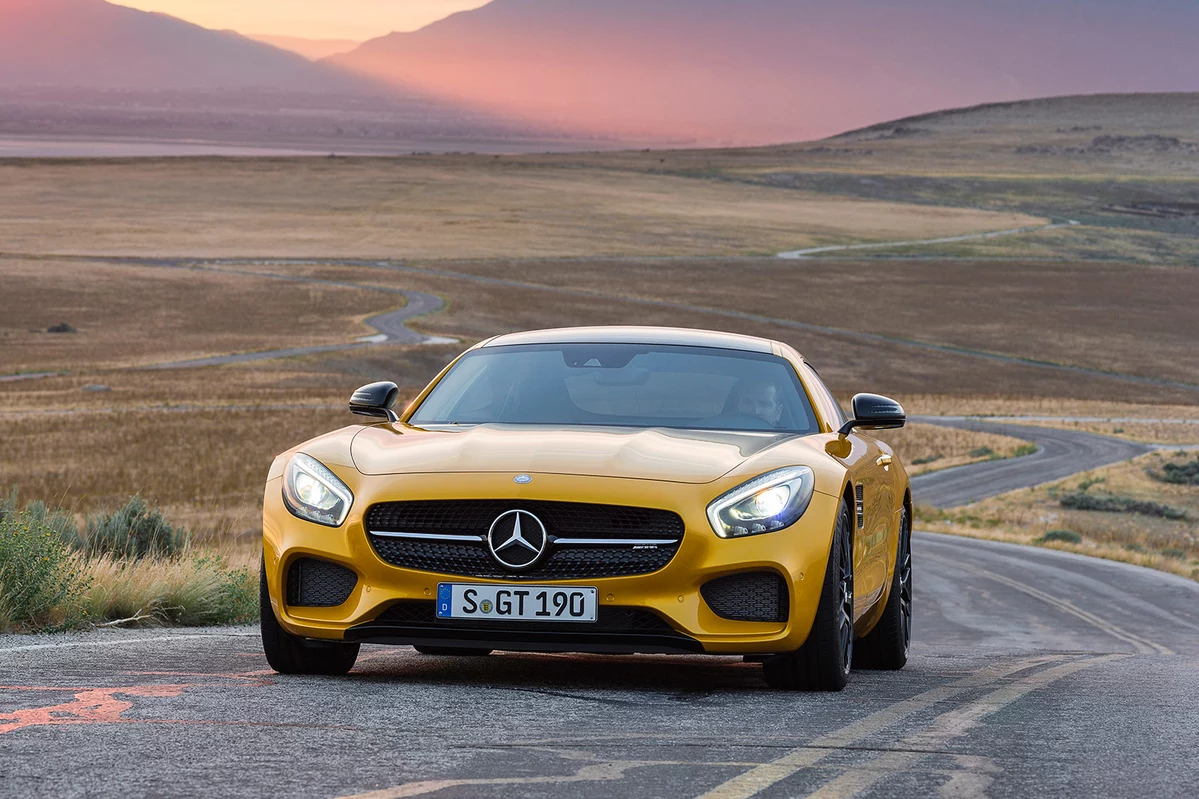 Mercedes-AMG GT  4.0 V8 462 KM 2017