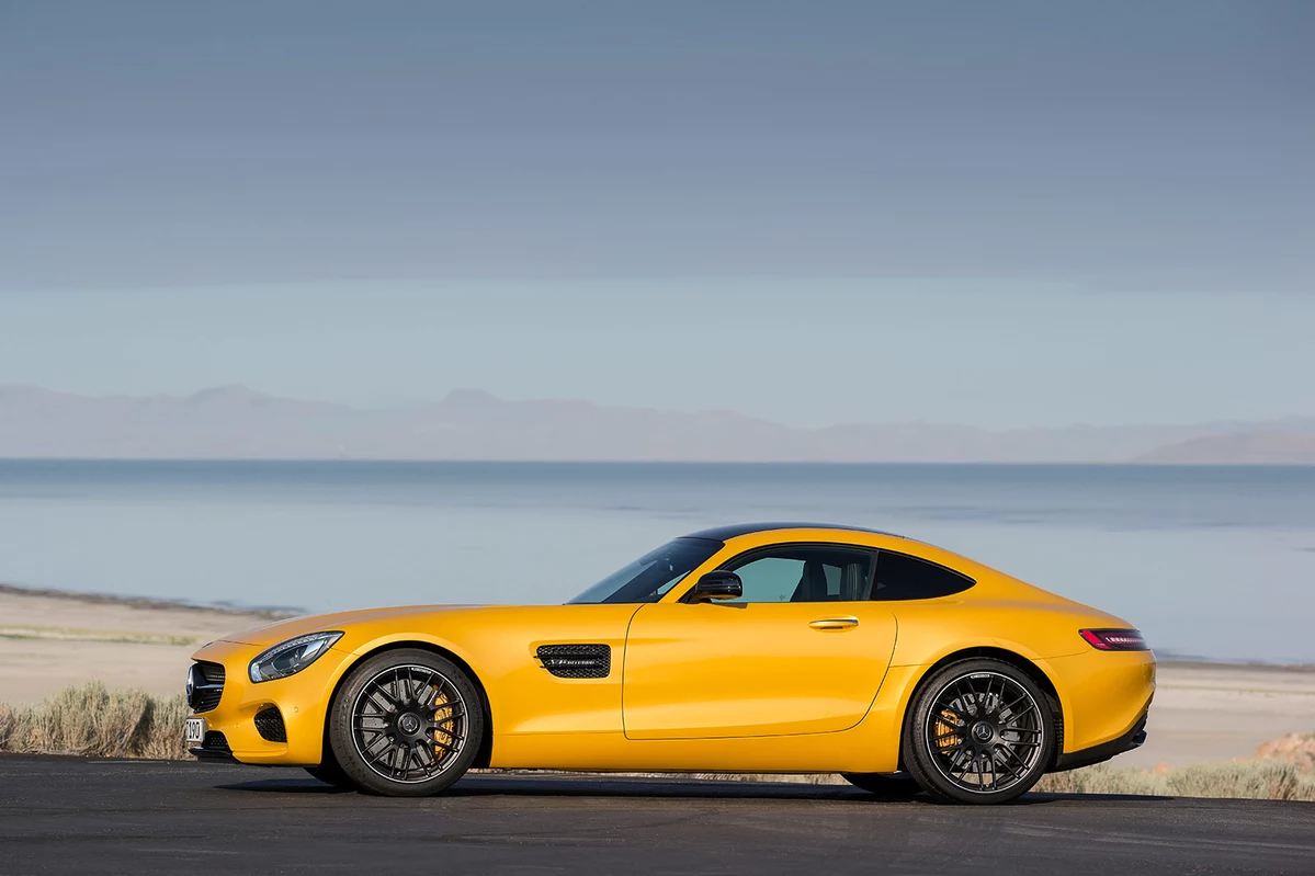 Mercedes-AMG GT  4.0 V8 462 KM 2017