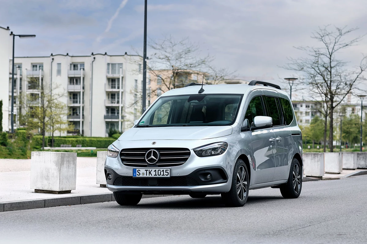 Mercedes - Benz T-klasa W420 160d 95 KM