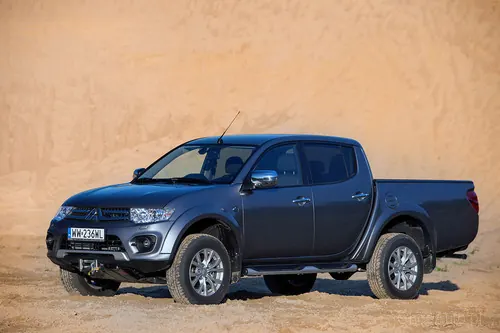 Mitsubishi L200 2,5 HP DOHC 178 KM 2014