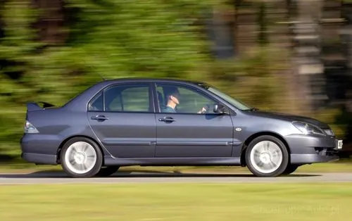Mitsubishi Lancer 1.6 98 KM 2005