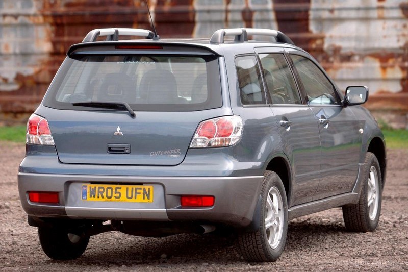 Mitsubishi Outlander I 2.4 160 KM