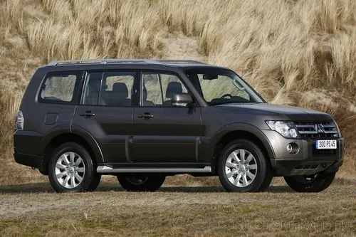 Mitsubishi Pajero 3.2 DID 200 KM 2015