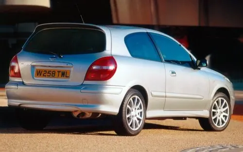 Nissan Almera 1.5i 98 KM 2004