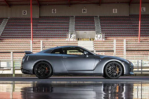 Nissan GT-R 3.8 V6 TwinTurbo 570 KM 2020