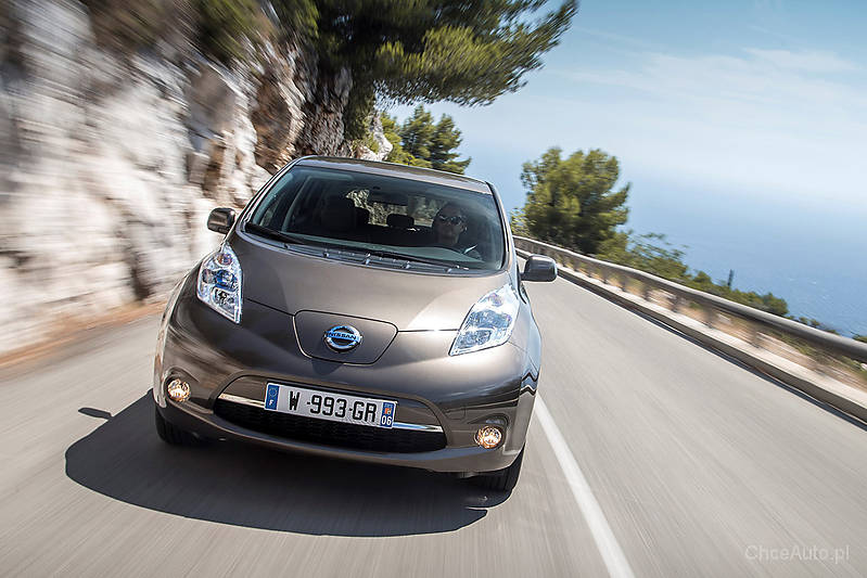 Nissan Leaf I 30kWh 110 KM