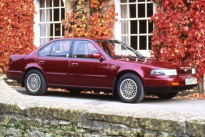 Nissan Maxima IV