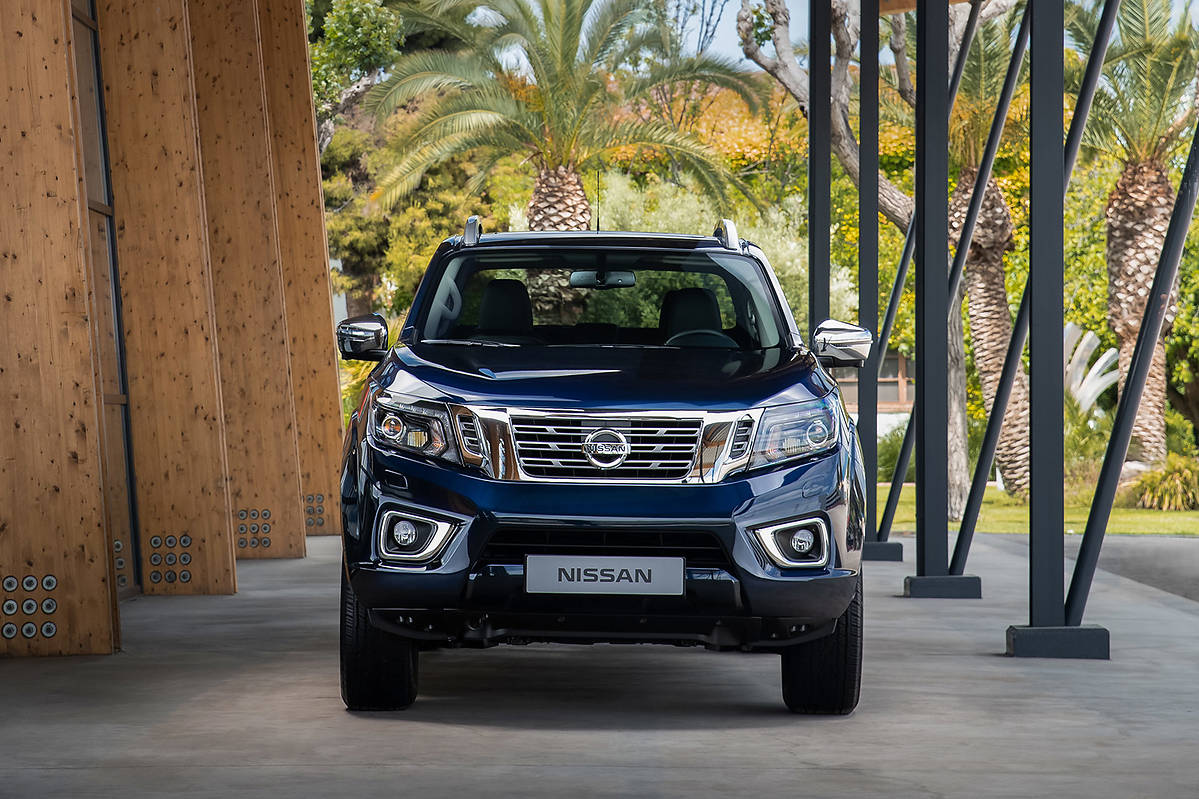 Nissan Navara IV FL 2.3 dCi 190 KM