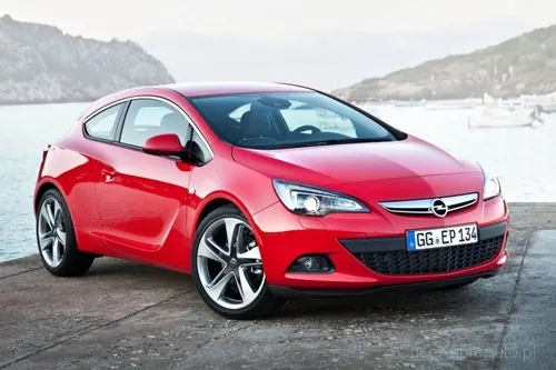 Opel Astra 1.4 Turbo 120 KM 2012