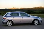 Opel Astra H 1.4 16V 90 KM — zdjęcie 8