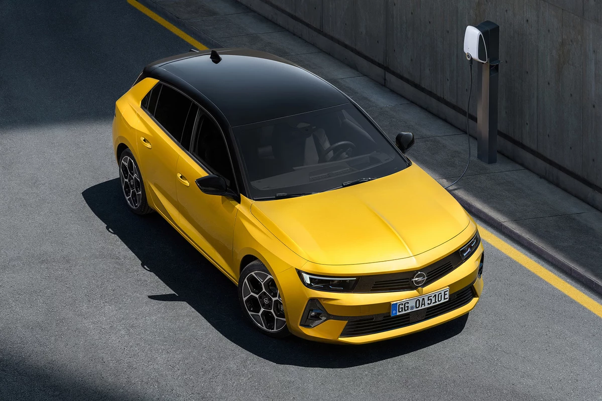 Opel Astra L 1.6 Turbo Plug-In Hybrid 180 KM
