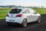 Opel Corsa E 1.4 Twinport 90 KM — zdjęcie 2