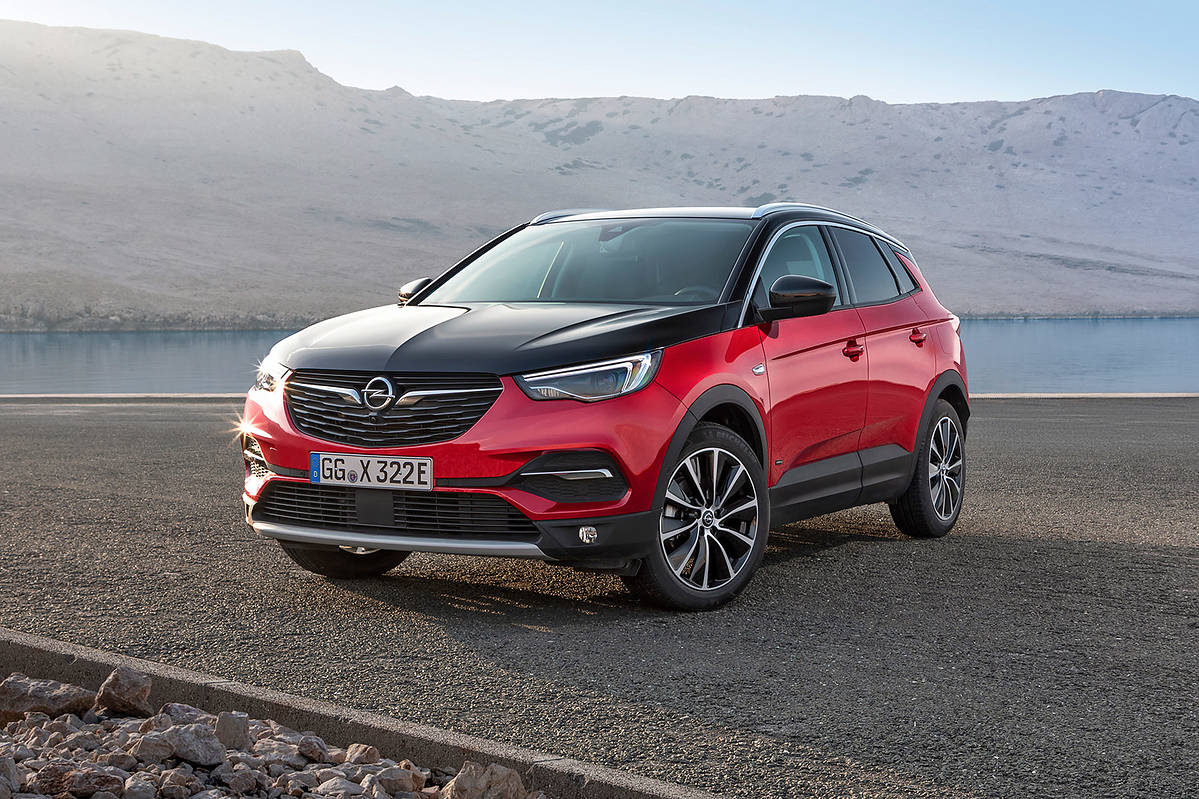 Opel Grandland X Hybrid 1.6 Turbo Hybrid 224 KM