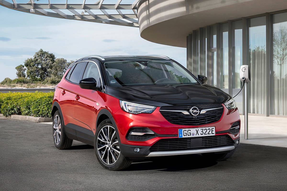 Opel Grandland X Hybrid 1.6 Turbo Hybrid 224 KM